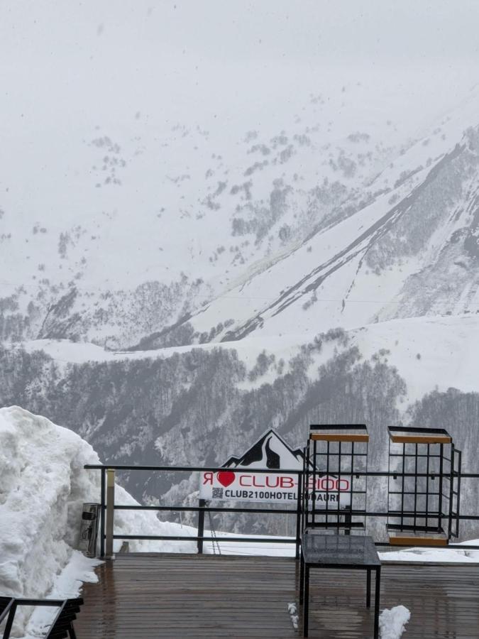 Club 2100 Ski In Studio Gudauri Exterior photo