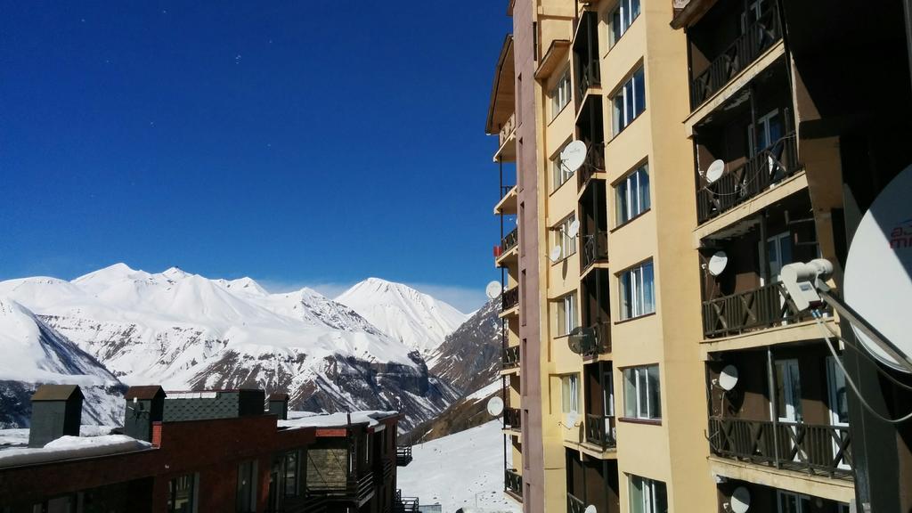 Club 2100 Ski In Studio Gudauri Exterior photo